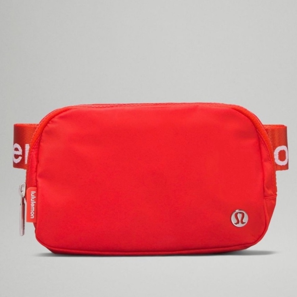 NWT! Lululemon Everywhere Belt Bag 1L -
SOLAR ORANGE
